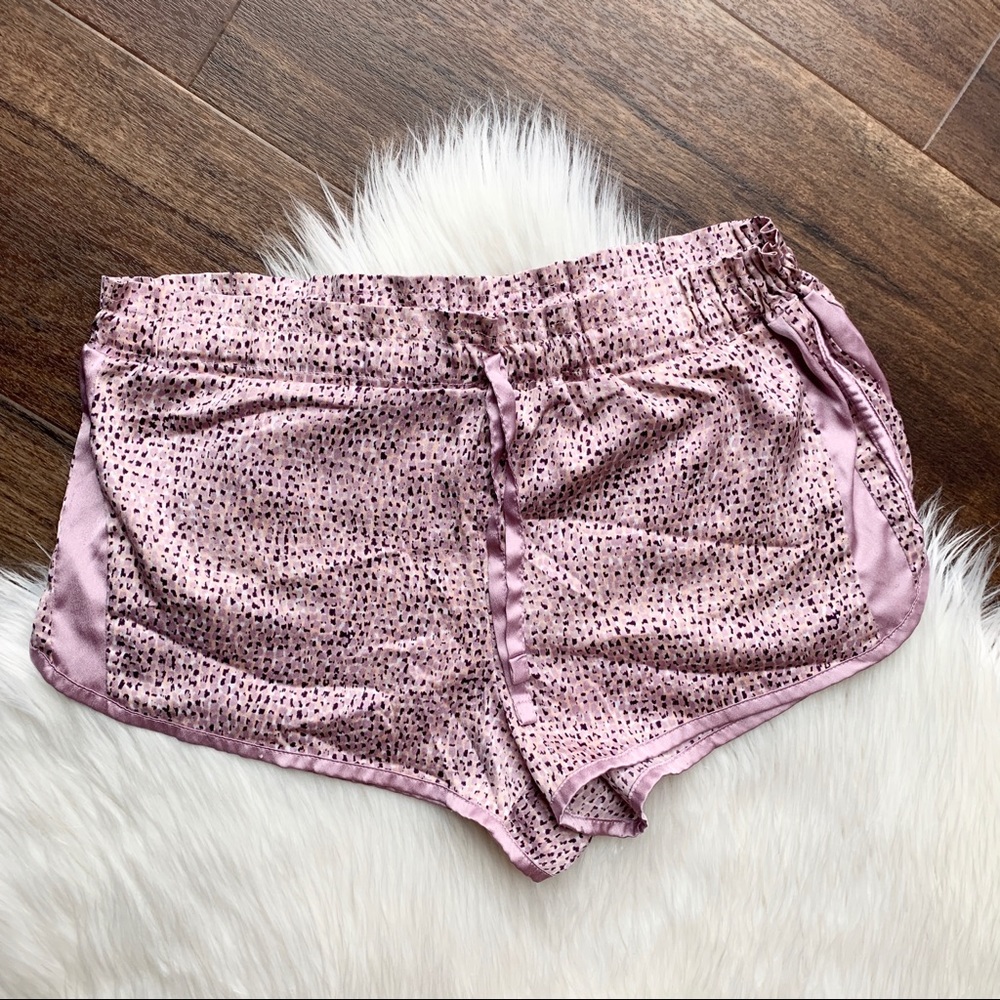 VS Purple Cheetah sleep short